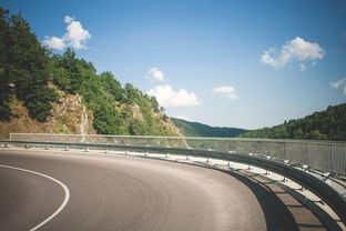 環(huán)山公路 連接山川與文明的紐帶