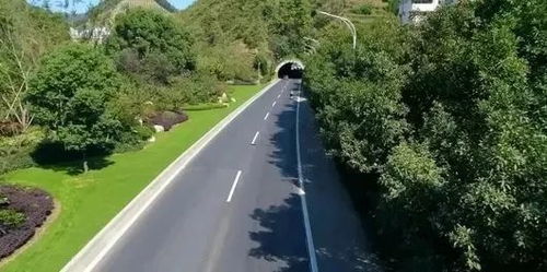 四好農(nóng)村路丨從經(jīng)濟(jì)通道變身文化長廊，建德這條隧道厲害了